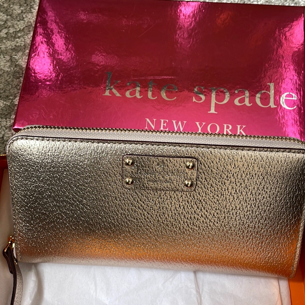 Wallet full zip gold Kate Spade